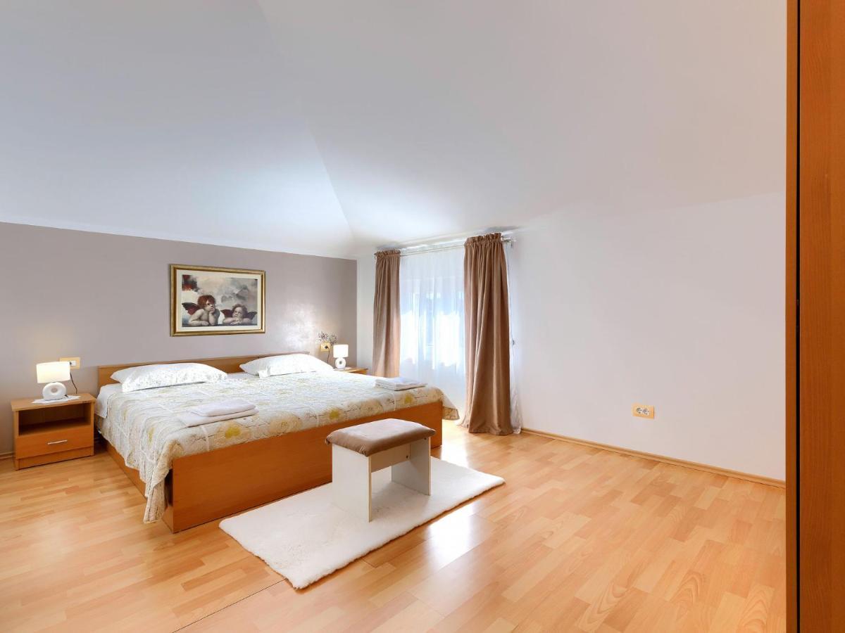 Bruno-2 By Interhome *